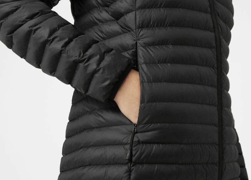 Jakne e gjatë Helly Hansen për femra, e zezë