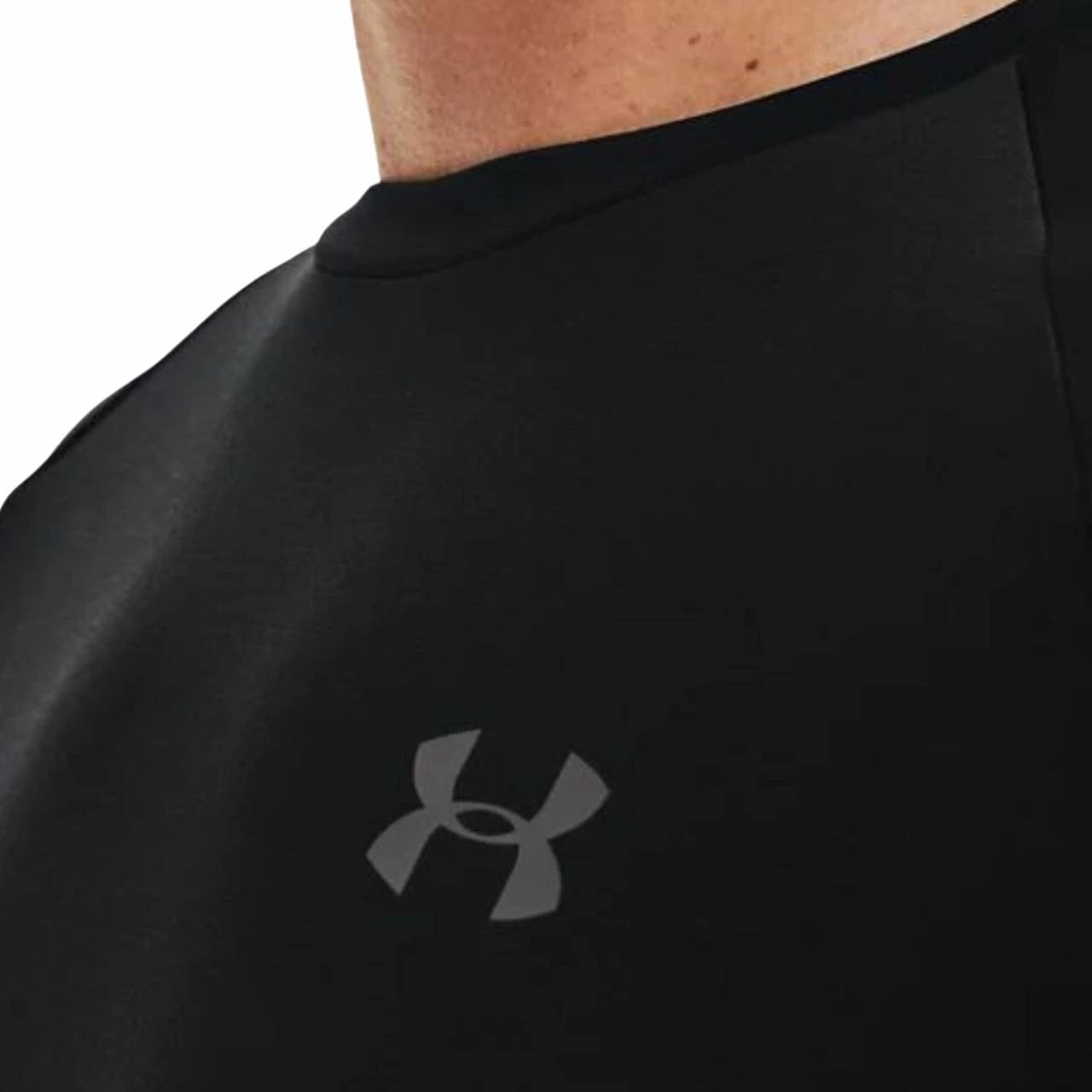 Maicë për meshkuj Under Armour, e zezë