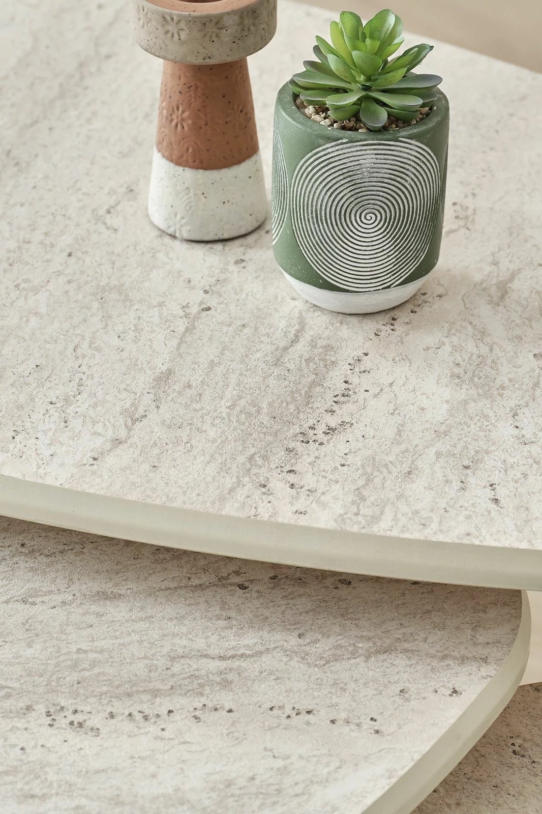 Set tavolinash kafeje Skye Decor, Alvin, ngjyrë travertine