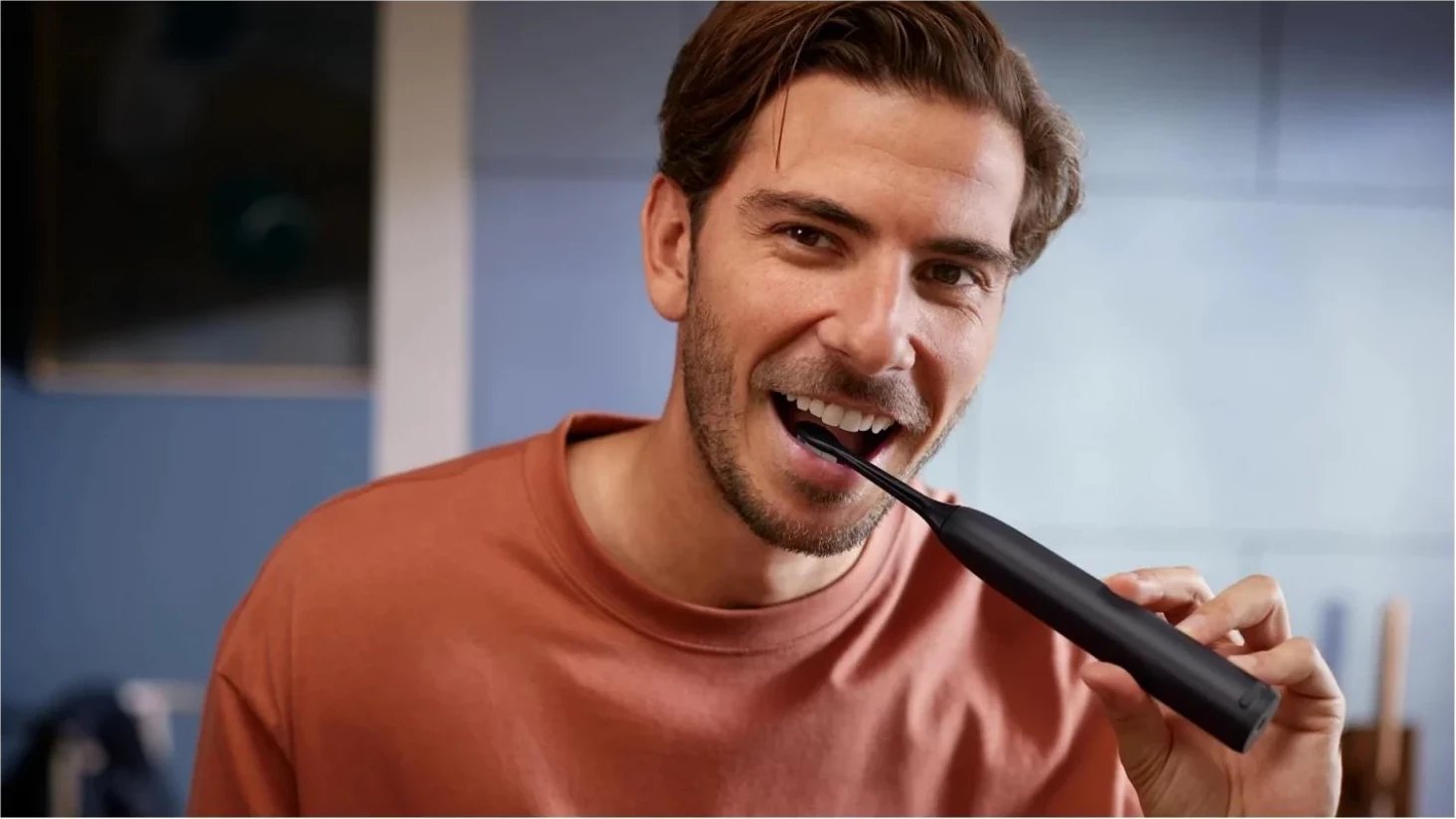 Furçë dhëmbësh sonike Philips Sonicare 5300 HX7101/01, 2 nivele intensiteti, e zezë