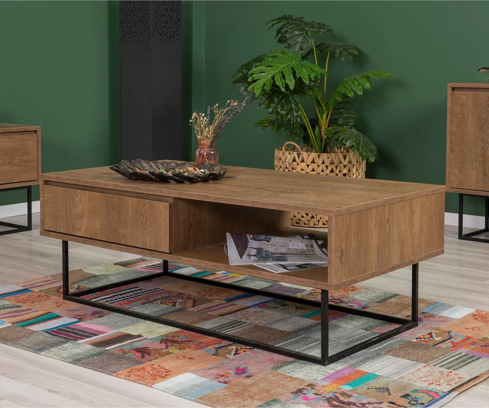 Set mobiljesh për dhomë dite Skye Decor, Laxus Takım 24, ngjyrë arre dhe e zezë