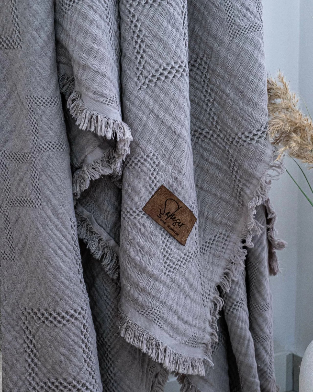 Mbulesë dyshe për shtrat, ngjyrë gri e errët, L'essentiel, Oscar