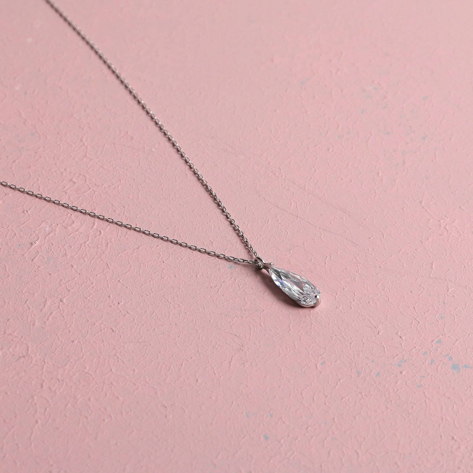 Varëse argjendi Jumeon, 10205ZRKN