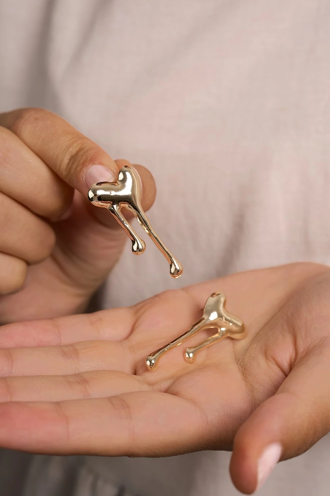 Vathë metalik Elika, ngjyrë ari, ELKGC68317