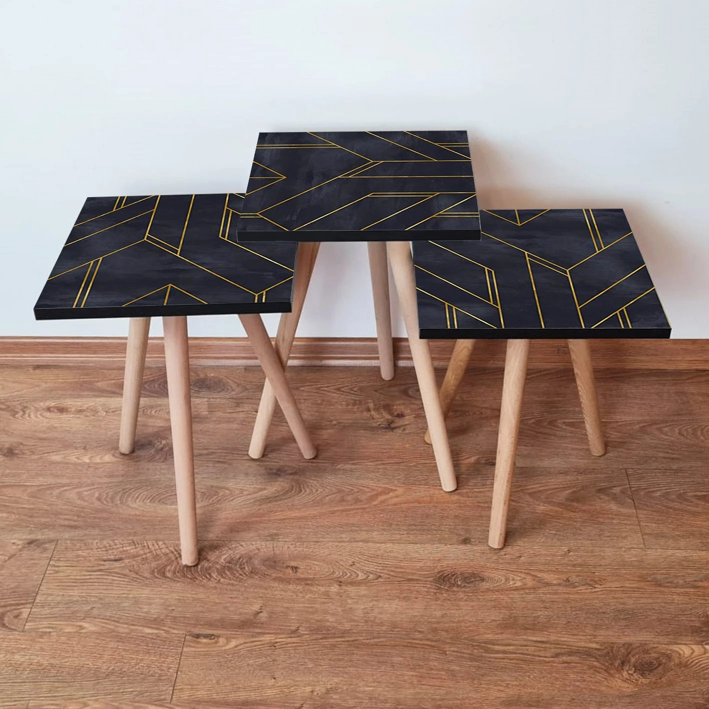 Set tavolinash ndihmëse, 3 copë, ngjyrë e zezë dhe ari, Skye Decor, 3Shp156