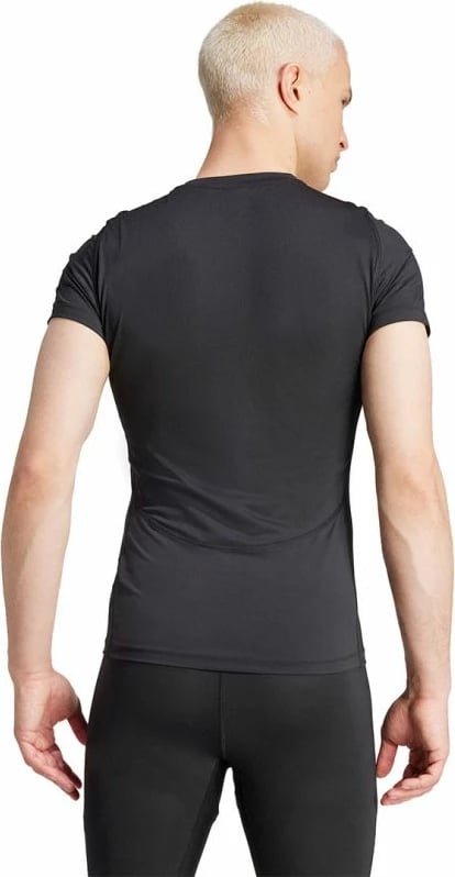 Maicë për meshkuj adidas Techfit Aeroready, e zezë