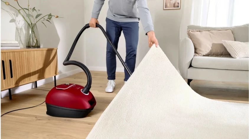 Fshesë me korrent me qese, Bosch BGB41RD3H, 600 W, 4 L, HEPA, rreze 11 m, e kuqe/zezë