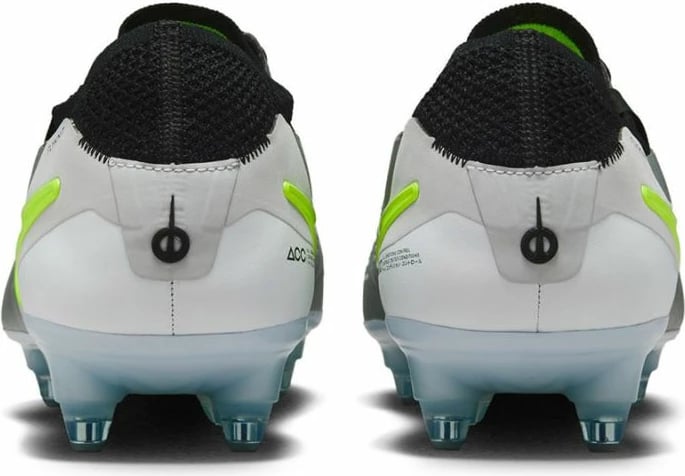 Atlete futbolli për meshkuj Nike, argjend Atlete futbolli për meshkuj Nike, argjend