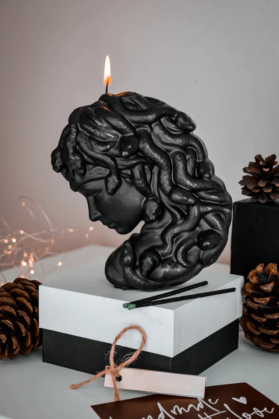 Qiri dekorativ i zi, sojë, Evila Originals, Ers1259, 15x13cm