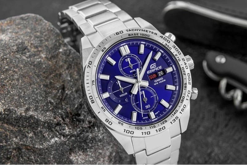 Orë dore për meshkuj Casio Edifice, argjend me blu
