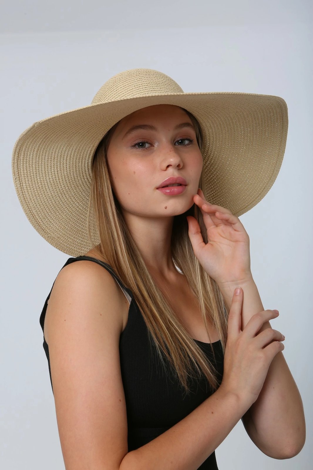 Kapelë për gra, Jumeon, Hsr2005, bezhë