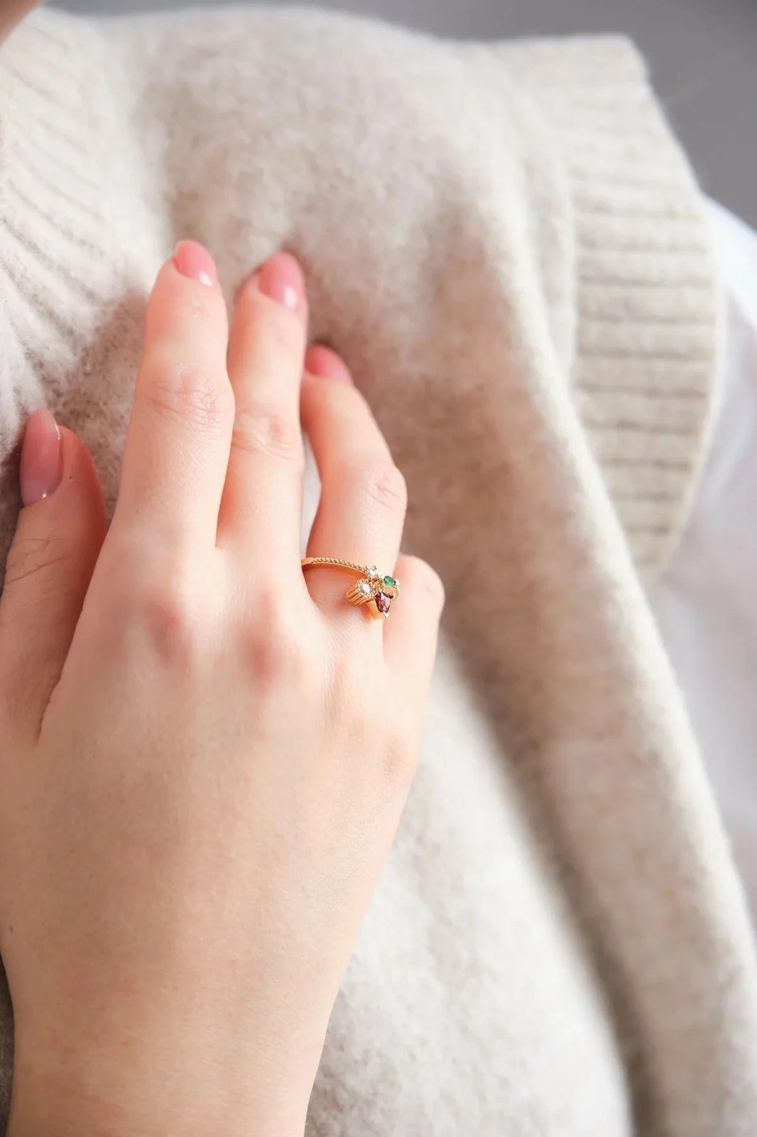 Unazë Jumeon, ngjyrë ari, me gur zirkoni