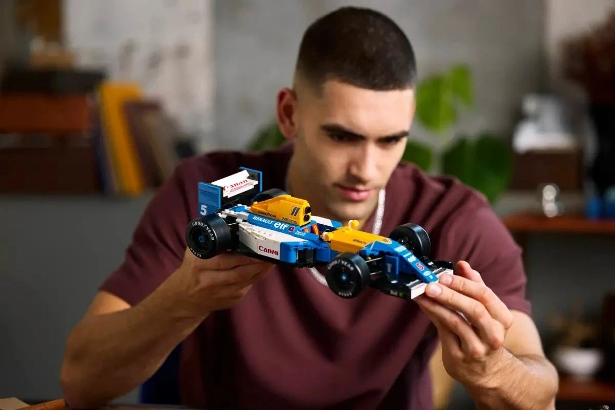 Set LEGO ICONS Williams Racing FW14B & Nigel Mansell, 10353, 799 pjesë
