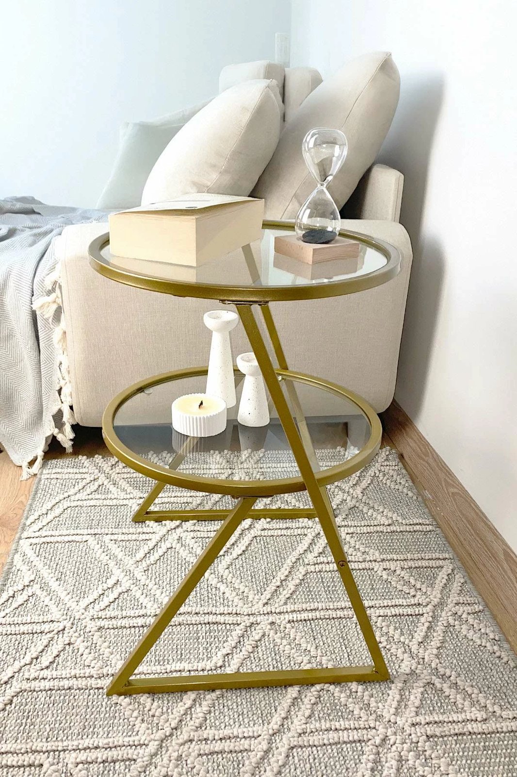 Tavolinë anësore Skye Decor, Valencia, ngjyrë ari