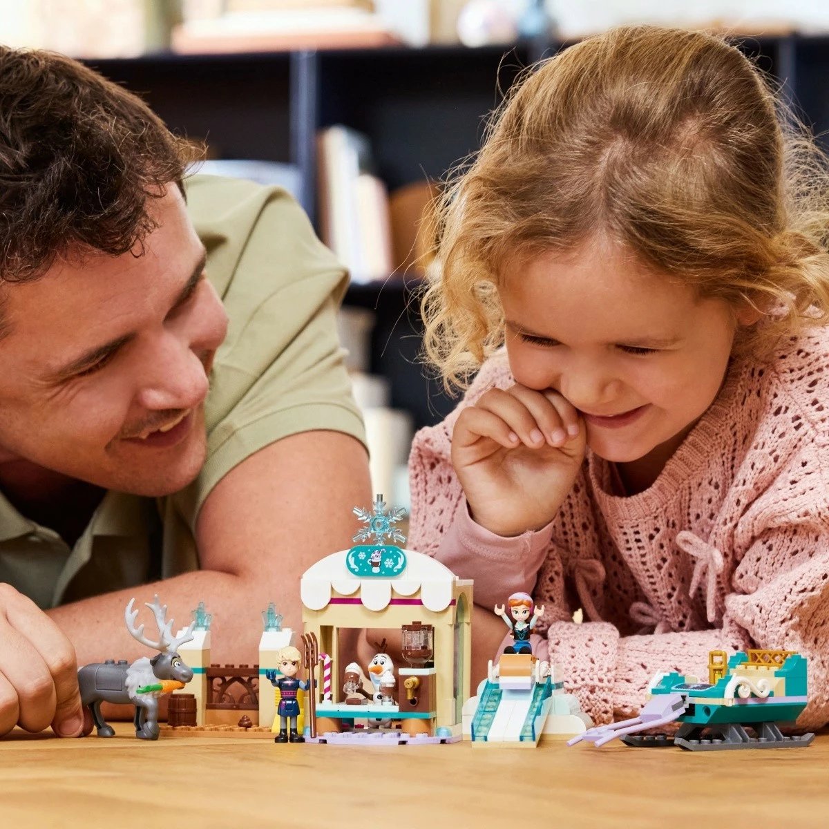 Set LEGO Disney Frozen Anna's Sledding Adventure 43256, 192 pjesë, për fëmijë, shumëngjyrësh