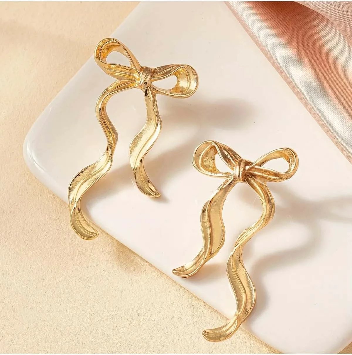 Vathë të artë me zirkon, Jumeon, Gld-Dlgfynkkp