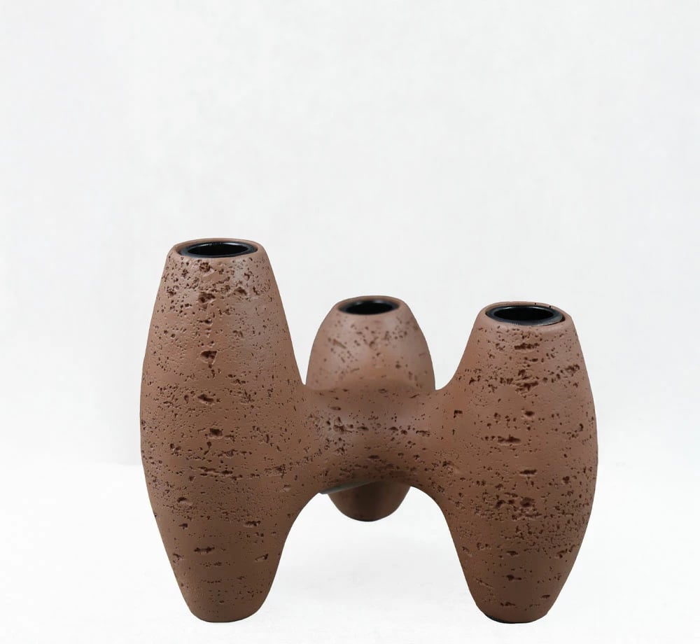 Mbajtëse qirinjsh TRIPTYCH I, rrëshirë, ngjyrë kafe, 18.5x15.5x15.5cm