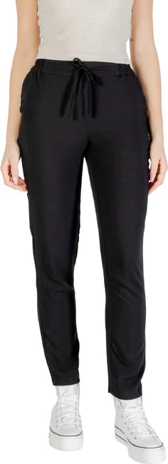 Pantallona Vero Moda femra të zeza