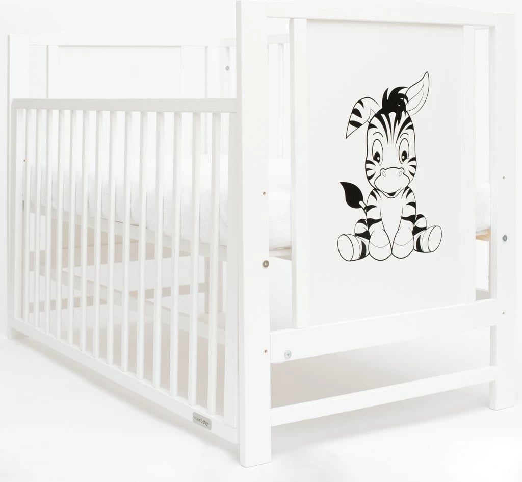 Krevat bebe New Baby BEA Zebra 120x60 cm me anësore të ulshme me një dorë, 3 nivele baze, dru pishe, e bardhë