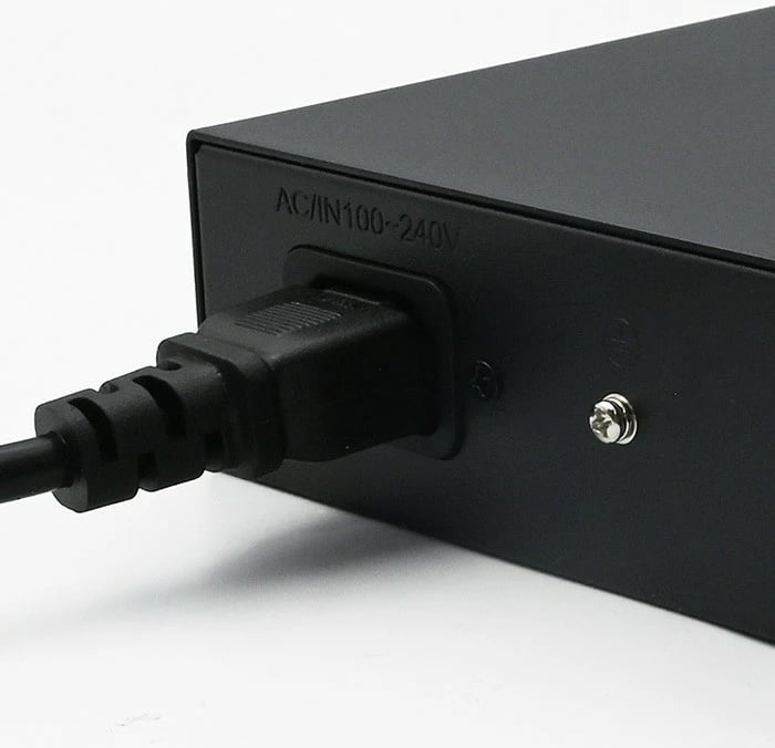 Switch PoE Gigabit, Qoltec 52364, 16x RJ45 10/100/1000, 2x SFP 1Gbps, Plug & Play