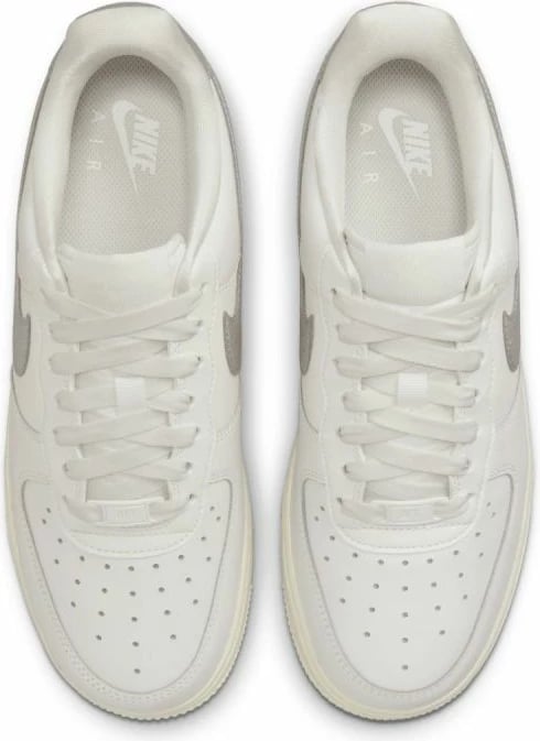 Atlete për femra Nike, të bardha