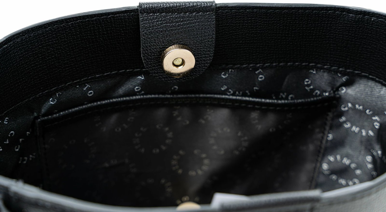 Çantë crossbody Vince Camuto, Pantheon, e zezë