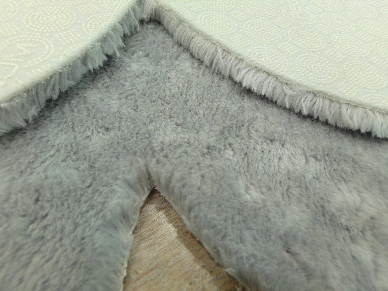 Qilim për korridor, ngjyrë gri e çelët, 80x300cm, Hypnose Conceptum, Laser Plush