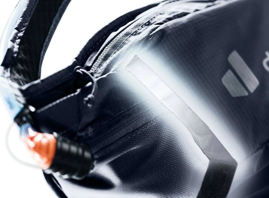Çantë beli Deuter Shortrail III, 3 L, E zezë