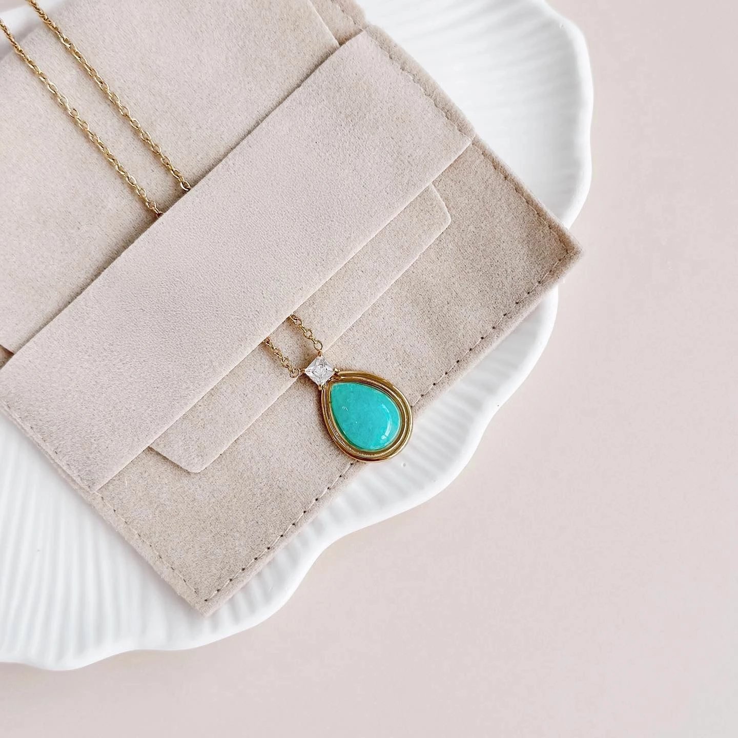 Varëse çeliku Jumeon, ngjyrë ari dhe tyrkiz