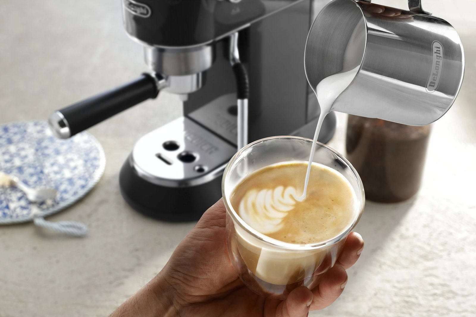 Aparat espresso DeLonghi Dedica Arte EC885.GY, 1L, 15 bar, gri