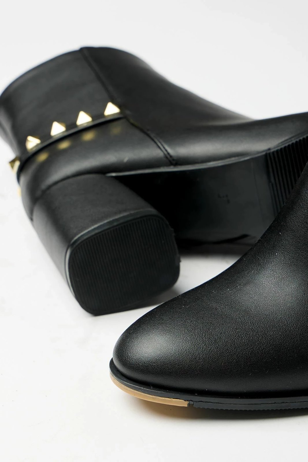 Çizme për femra, ngjyrë e zezë, Jumeon, MK1345025KR20-005