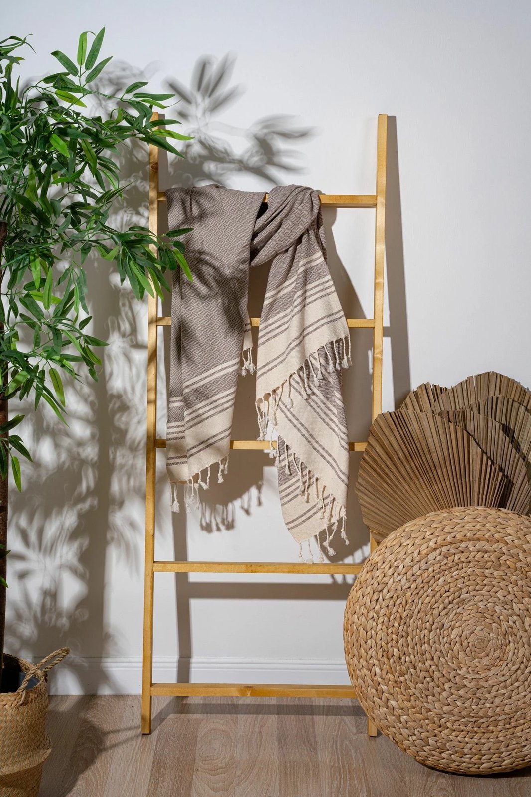 Peshqir plazhi Fouta, model New Diamond, ngjyrë kafe e çelët, Mijolnir