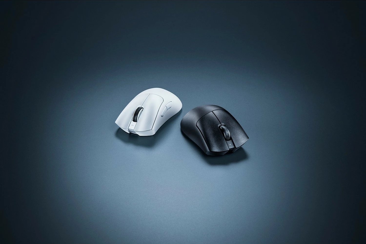 Maus Razer DeathAdder V3 Pro, Djathtas, Optik, RF Wireless + USB Type-C, 30000 DPI, Zi