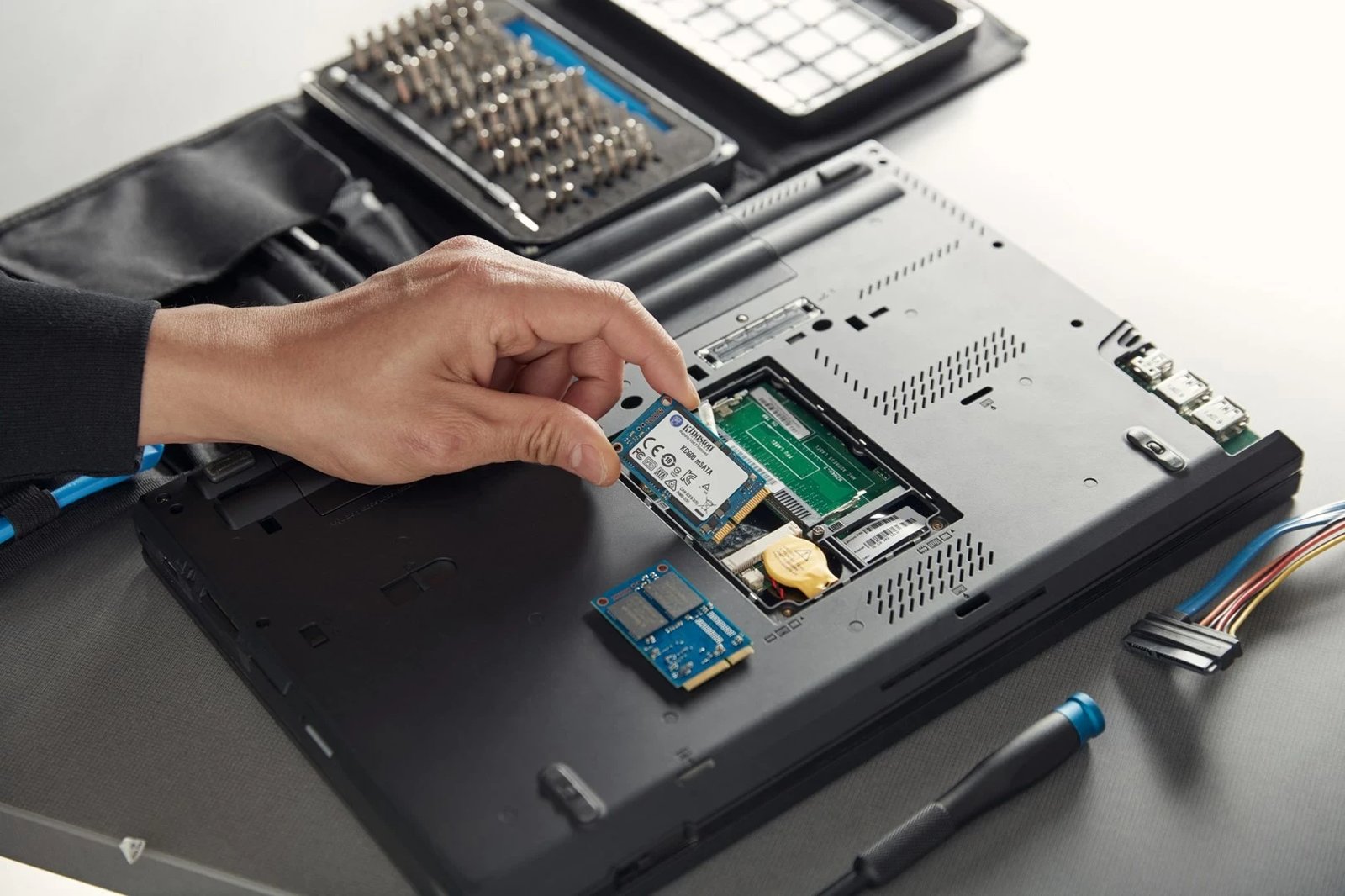 SSD Kingston KC600, 1024GB, mSATA