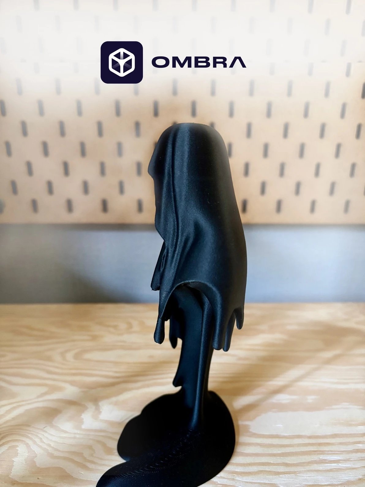 Dekor në Formë Skulpture (Black Death Halloween) - e zezë