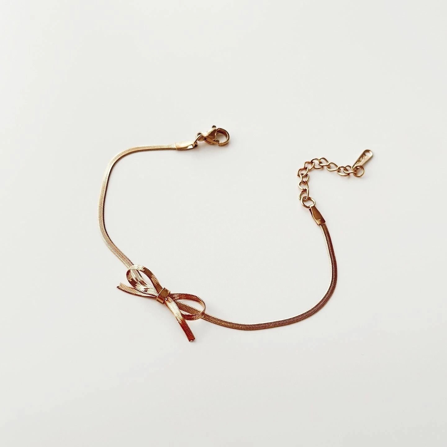 Byzylyk çeliku ngjyrë ari, Jumeon, Ribbons