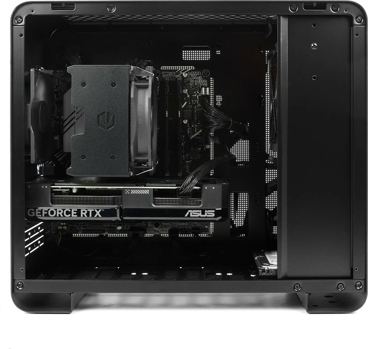 Kompjuter Komputronik Pro X513 [E8], Intel Core i5-13400F, 64GB RAM, RTX 4060 Ti 8GB, 2TB SSD, 4TB HDD, Windows 11 Pro, e zezë