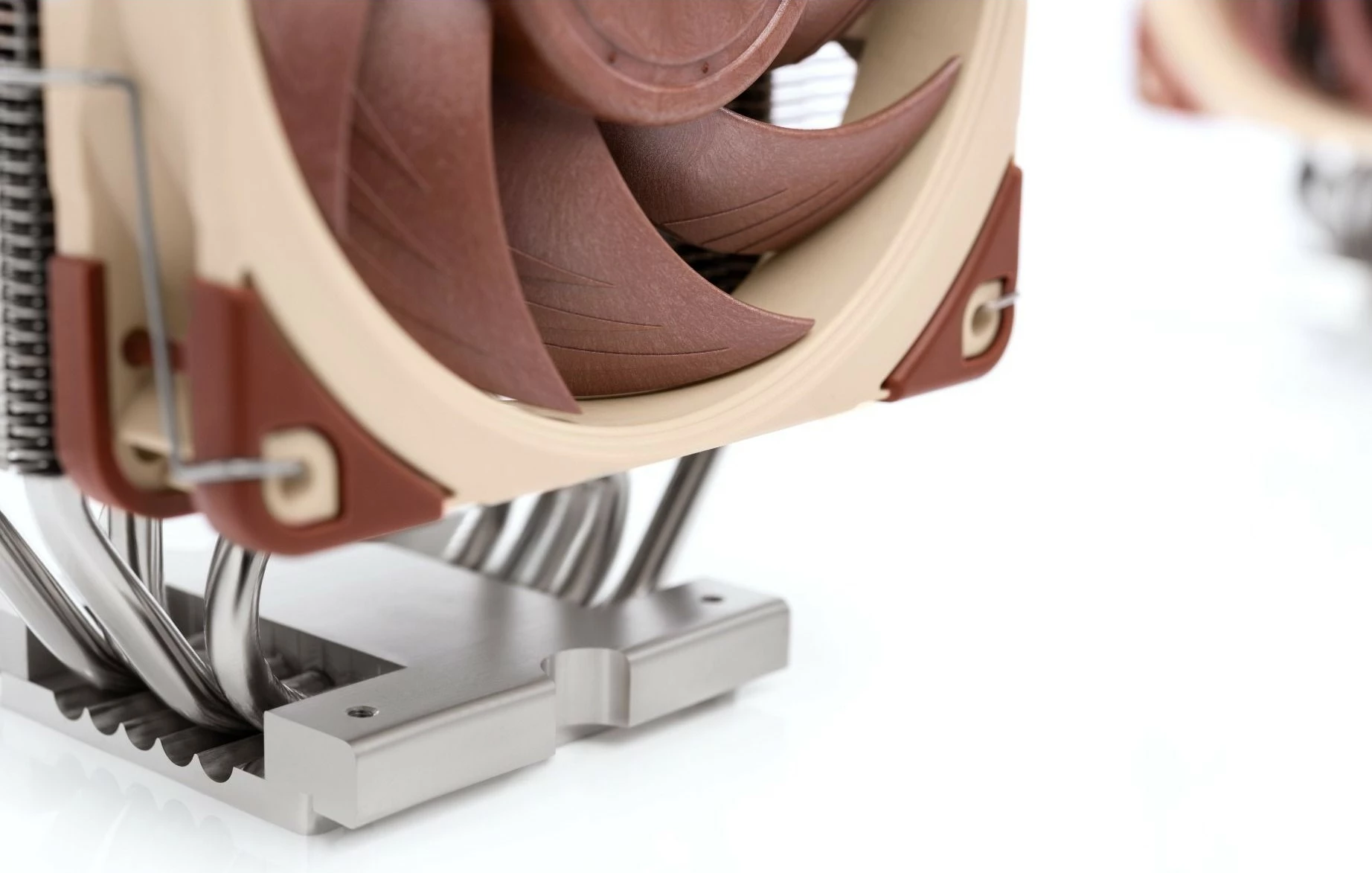 Ftohës ajri NOCTUA NH-U12S-DX-4677 për procesor, 2 ventilatorë 12cm, kafe/argjend