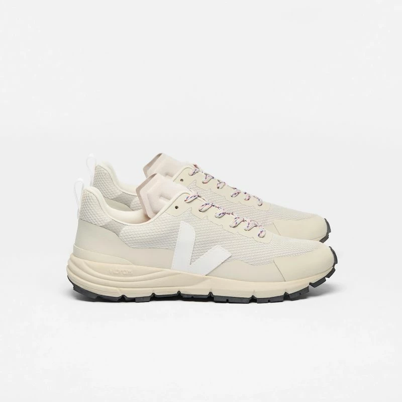 Atlete për femra Veja, të bardha