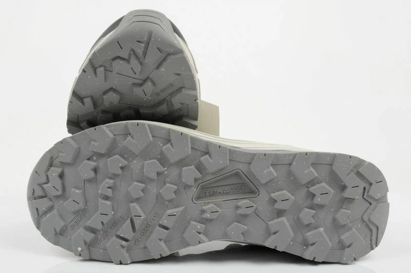 Atlete trekking për femra Aku, të zeza