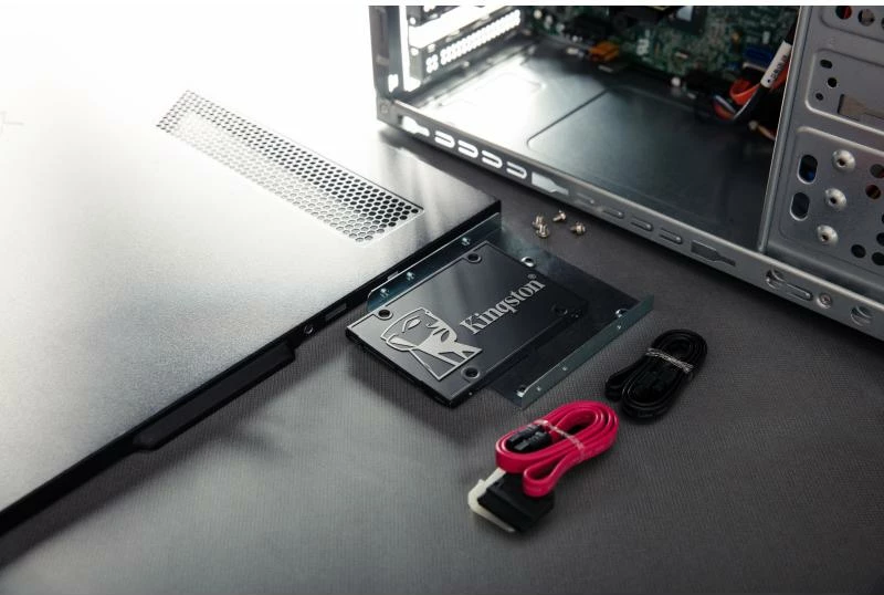 SSD intern Kingston KC600 SKC600 256G 256GB 2.5" SATA, i zi