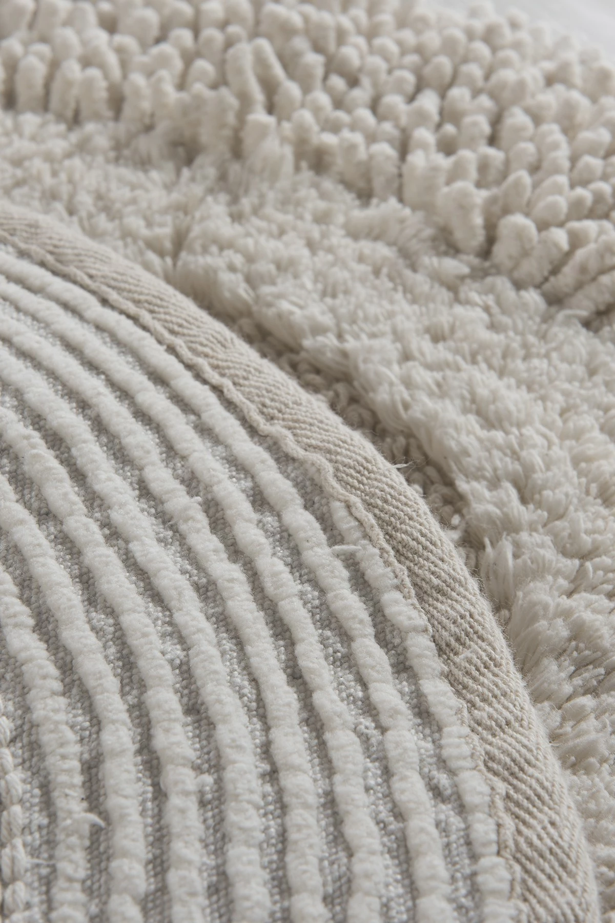 Set tapetash për banjo (2 copë), Mijölnir, Macoroni, ngjyrë kocke e bardhë