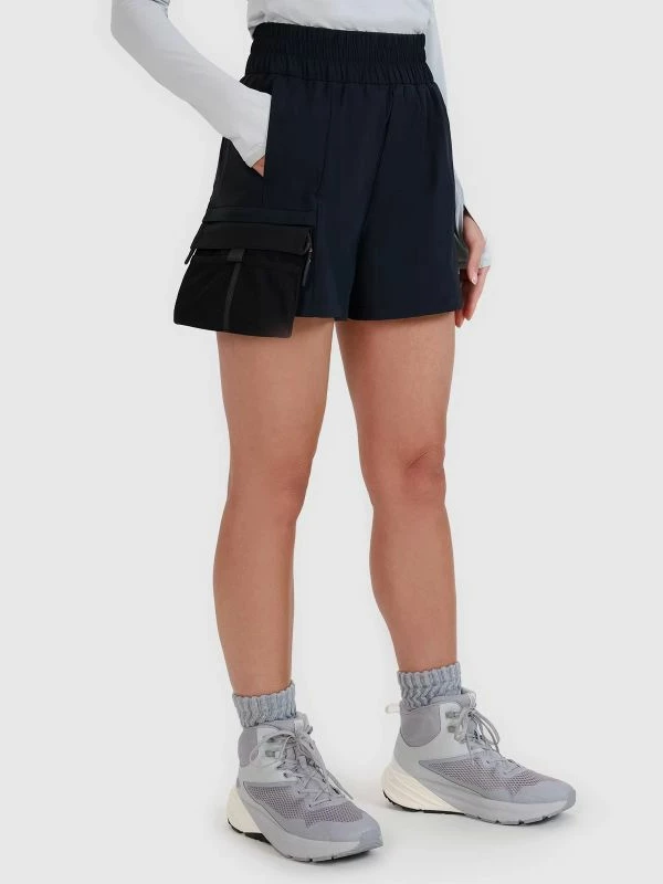 Shorce trekking për femra 4F, me xhep të ndashëm