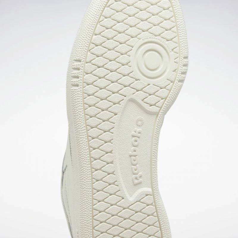 Atlete femra Reebok, të bardha