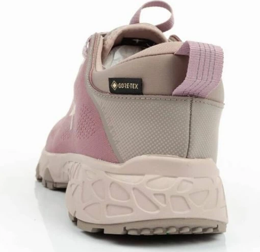 Atlete femra Tamaris, vjollce