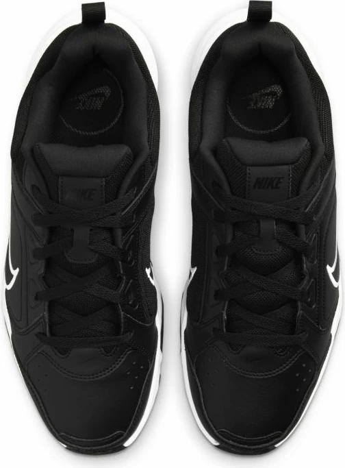 Atlete për meshkuj Nike, të zeza