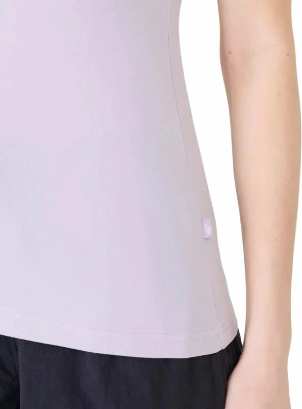 Maicë për femra 4F, vjollcë