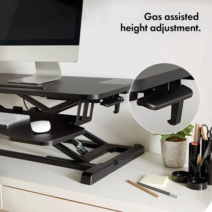 Platformë pune ulë/ngri VONHAUS 3000152, 80×40cm, lartësi e rregullueshme 11-51cm, mbajtje deri 15kg, me tabaka tastiere, e zezë