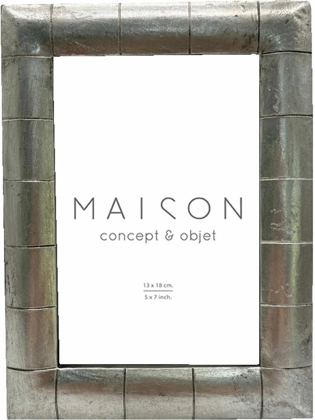 Kornizë fotoje Kamiar, polirezine, ngjyrë argjendi, 17x2x22cm