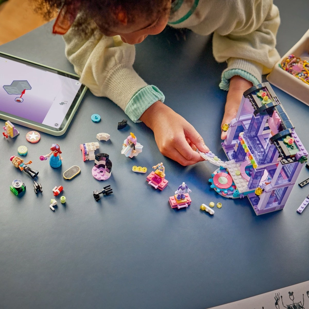 Set ndërtimi, LEGO Friends, 42685 Fashion Show in Heartlake City, 410 copa, 7+